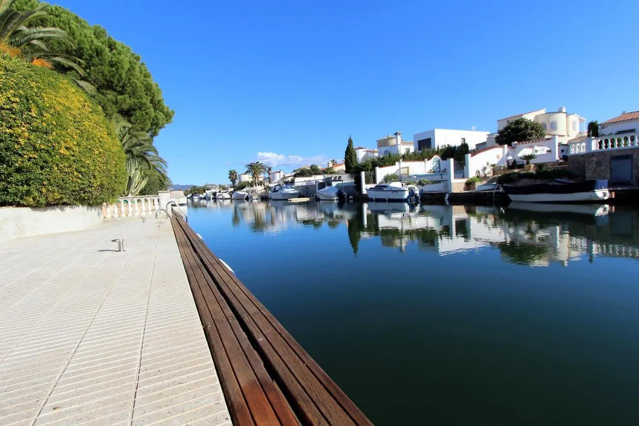 Holiday home Leon Inmo Villa Frida - 11790 Empuriabrava Spain