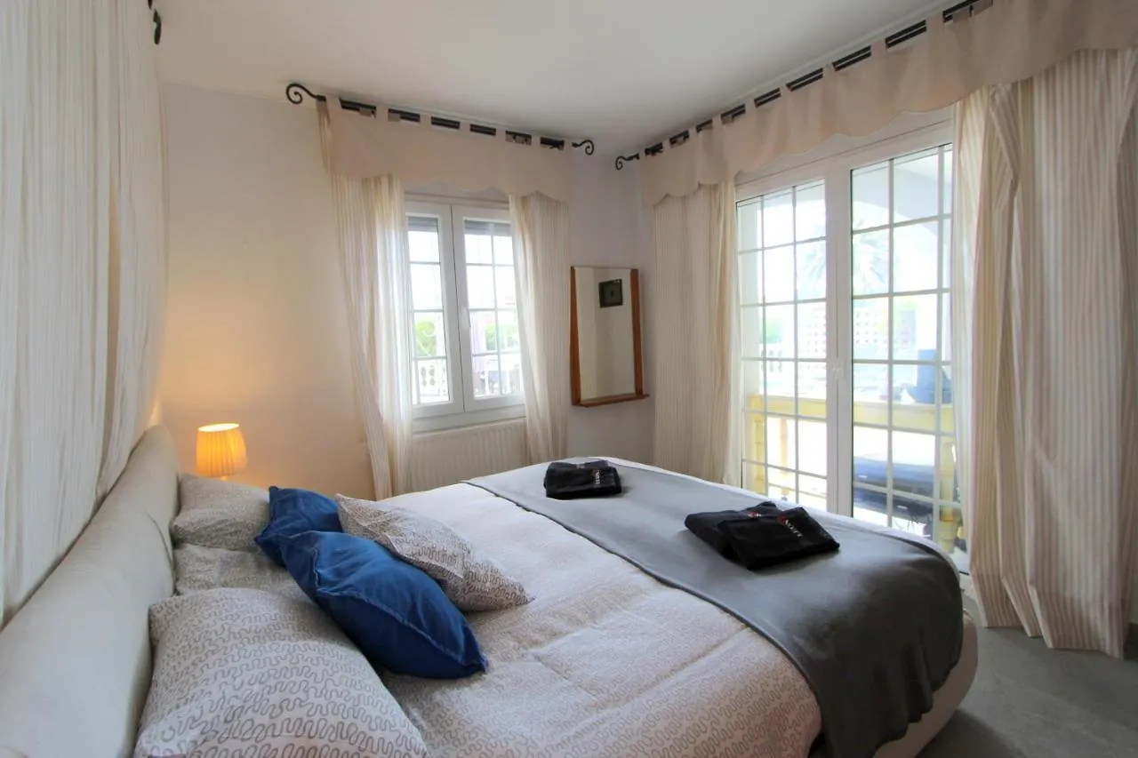 Holiday home Leon Inmo Villa Frida - 11790 Empuriabrava